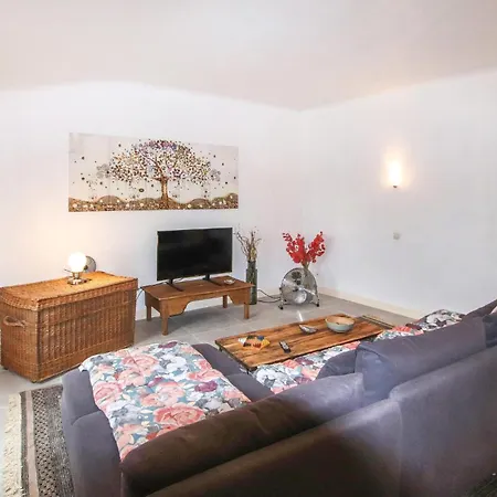 3 Bedroom Gorgeous In Sous Bois Holiday home