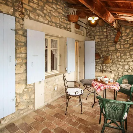 3 Bedroom Gorgeous In Sous Bois