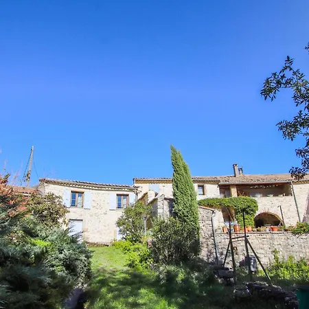 3 Bedroom Gorgeous In Sous Bois * Salles-sous-Bois